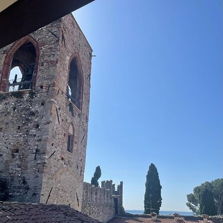 Incantevole Appartamento Moniga del Garda ภายนอก รูปภาพ